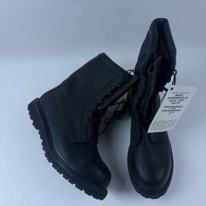 Belleville Men’s tactical waterproof boots size 12.5